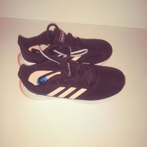 Adidas Tennis Shoes